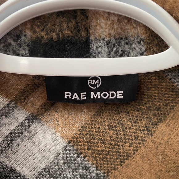 Maddie Yarn Dyed Checker Shacket Size M - Picture 6 of 8